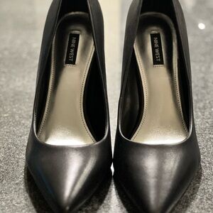 Nine West Sleek Black Pointed Heels